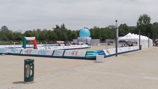 Area per il pubblico in piazza d'Armi Area per il pubblico in piazza d'Armi