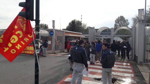 Fiom-Cgil, 20 mila volantini distribuiti in città per il rilancio di Torino