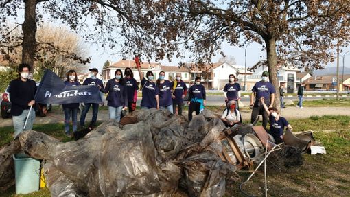 volontari Plastic Free