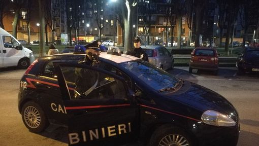 Picchiato in piazza della Repubblica a Collegno, denunciato un 19enne Picchiato in piazza della Repubblica a Collegno, denunciato un 19enne