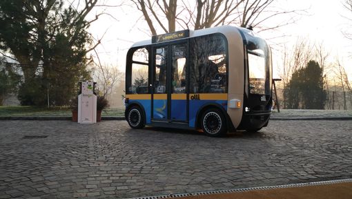 Ecco Olli, con il nuovo shuttle a Torino al via la sperimentazione del bus a guida autonoma [FOTO e VIDEO]