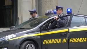 Estorsione e furto aggravato, arrestati a Torino due pregiudicati Estorsione e furto aggravato, arrestati a Torino due pregiudicati