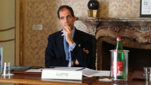Atp finals a Torino in stallo, Ilotte scende a rete: "Il Governo ci aiuti e non punisca ancora il nostro territorio" Atp finals a Torino in stallo, Ilotte scende a rete: "Il Governo ci aiuti e non punisca ancora il nostro territorio"