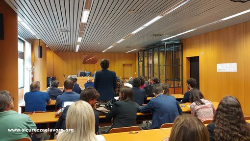 prima udienza processo via genova prima udienza processo via genova