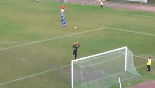 Il gol da 35 metri di Barbuio dell'Aygreville