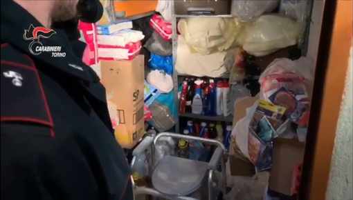 Dramma a Nichelino, anziana chiusa in cantina per ore dalla badante: i condomini chiamano i carabinieri