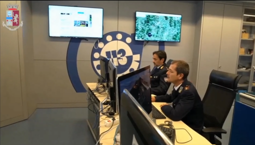 Contrasto alla criminalità finanziaria ed al cyber-riciclaggio, due arresti eseguiti dalla Polizia Postale nel torinese Contrasto alla criminalità finanziaria ed al cyber-riciclaggio, due arresti eseguiti dalla Polizia Postale nel torinese