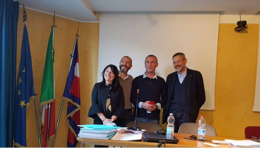 Aveva scioperato da solo, davanti all'azienda: ora il sindacato lo premia