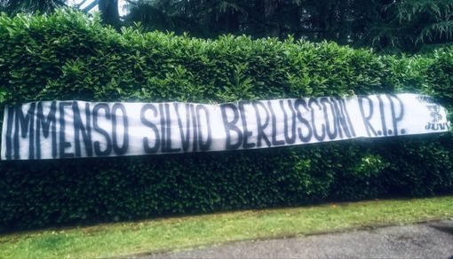 striscione ultras juve per berlusconi striscione ultras juve per berlusconi