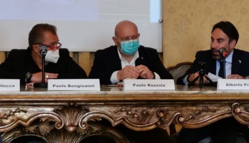 Bilancio regionale, la maggioranza attacca il Pd: "Danno i numeri, ma dovrebbero imparare a leggerli e capirli" Bilancio regionale, la maggioranza attacca il Pd: "Danno i numeri, ma dovrebbero imparare a leggerli e capirli"