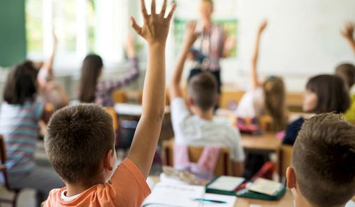 "Sciopero" e alla scuola Mazzucchelli salta il primo giorno di scuola "Sciopero" e alla scuola Mazzucchelli salta il primo giorno di scuola