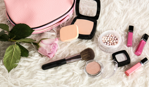 Madonna di Campagna, tre arresti tra la "compagnia dei cosmetici" Madonna di Campagna, tre arresti tra la "compagnia dei cosmetici"