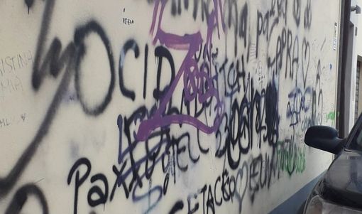 “Baby writers” deturpano i muri della città di Strambino e Romano Canavese: 6 fermati