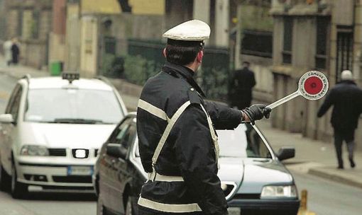 Torna la domenica della sostenibilità: chiusa alle auto la Ztl dalle 10 alle 18 Torna la domenica della sostenibilità: chiusa alle auto la Ztl dalle 10 alle 18