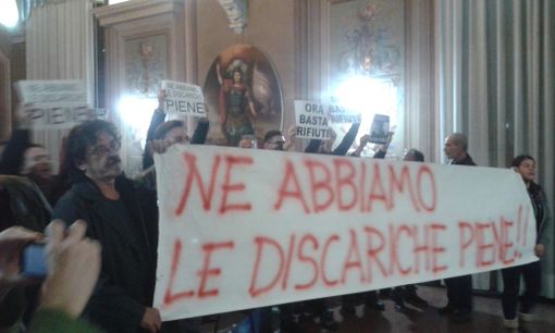 La discarica infiamma il Consiglio comunale di Chivasso