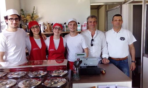 Riapre l’Agrigelateria Cascina Sant’Anna a Cavallermaggiore Riapre l’Agrigelateria Cascina Sant’Anna a Cavallermaggiore