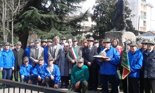 A Chivasso commemorati gli alpini caduti (fotogallery) A Chivasso commemorati gli alpini caduti (fotogallery)