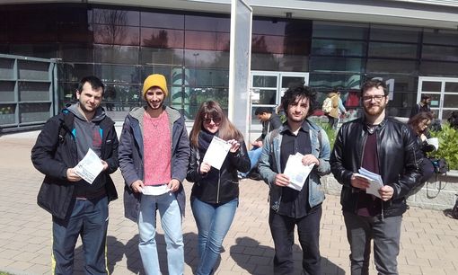 Foodora, volantinaggio a sostegno dei riders al Campus Einaudi