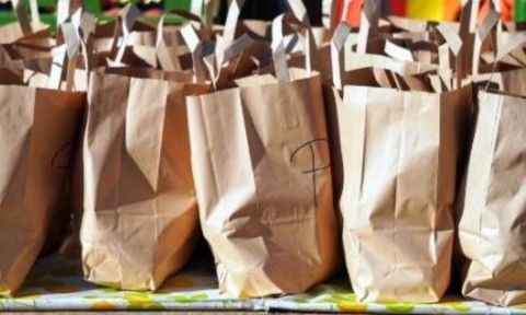 spesa solidale - foto di repertorio spesa solidale - foto di repertorio