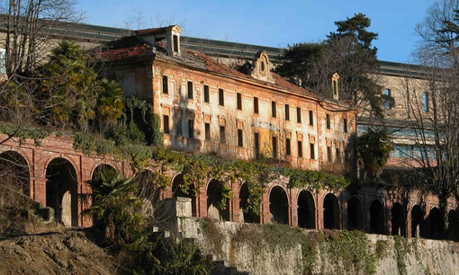 Nuova vita per Villa Melano, la "casa degli spiriti" di Rivoli vince la maledizione e sarà ristrutturata Nuova vita per Villa Melano, la "casa degli spiriti" di Rivoli vince la maledizione e sarà ristrutturata