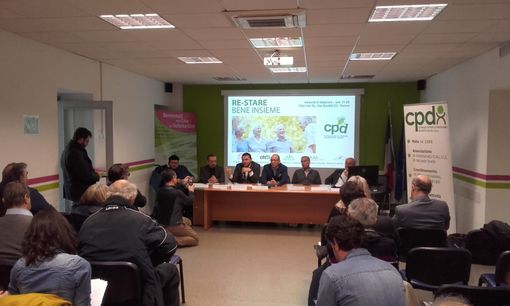 "Donne e diritti: un diamante è per sempre?"