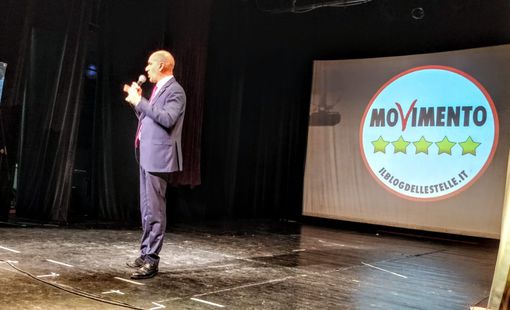 Avanti Tutti tour, giovedì 23 maggio con Paola Taverna a Rivoli e Settimo Avanti Tutti tour, giovedì 23 maggio con Paola Taverna a Rivoli e Settimo