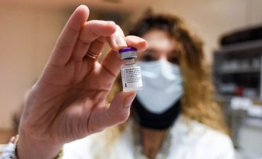 Oggi in Piemonte 15.382 persone vaccinate contro il Covid, quasi ottomila hanno ricevuto la terza dose