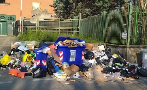 Moncalieri, ancora in azione i 'furbetti dei rfiuti': maxi abbandono in via Pininfarina