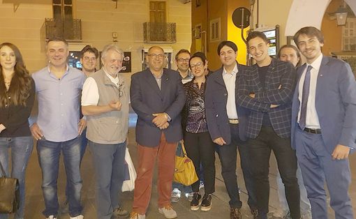 Gavazza con i membri della sezione di Chivasso Gavazza con i membri della sezione di Chivasso