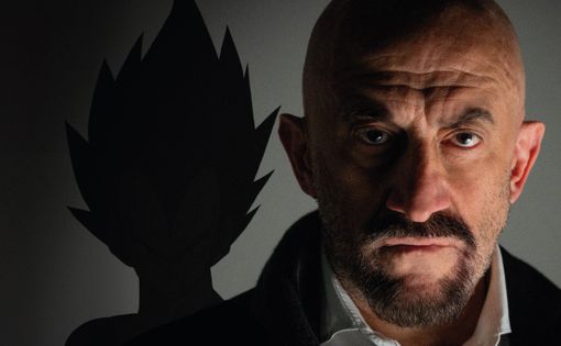 "Vegeta è morto (e l'ho ucciso io!)": Gianluca Iacono arriva a Torino "Vegeta è morto (e l'ho ucciso io!)": Gianluca Iacono arriva a Torino