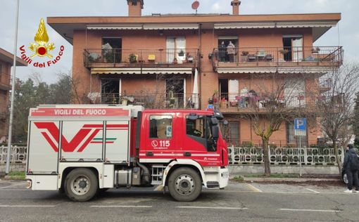 Incendio in un appartamento a San Mauro: due donne intossicate dal fumo Incendio in un appartamento a San Mauro: due donne intossicate dal fumo