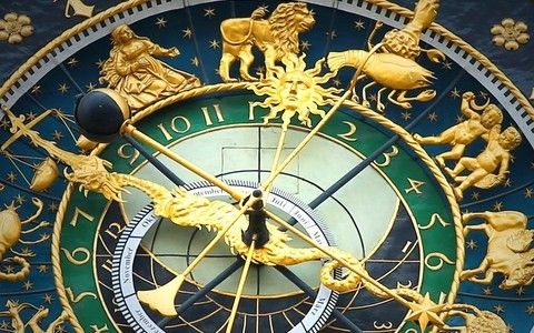 L'oroscopo di Corinne: ecco cosa ci dicono le stelle