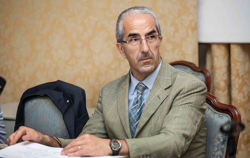 Ambiente, al via il bando che assegna 2 milioni di euro per la rimozione dell'amianto dagli edifici pubblici Ambiente, al via il bando che assegna 2 milioni di euro per la rimozione dell'amianto dagli edifici pubblici