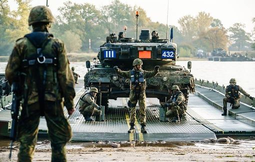 La NATO vuole dislocare 300mila uomini sul versante orientale