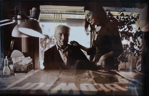 Paola Mongelli con Michelangelo Antonioni (foto di Luca Pron)