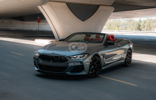 Lusso a Dubai: tra Supercar e yacht da sogno