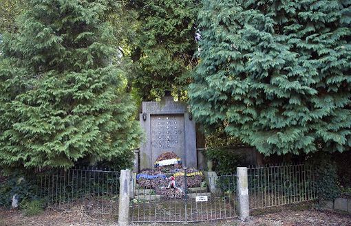 In foto il Sacrario di Pian del Lot