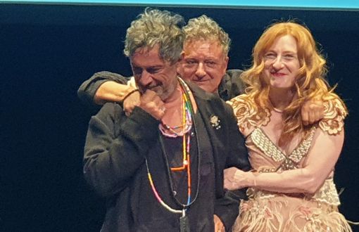 Teatro, “Le sedie” di Ionesco vince il premio Hystrio Twister allo spettacolo della stagione Teatro, “Le sedie” di Ionesco vince il premio Hystrio Twister allo spettacolo della stagione