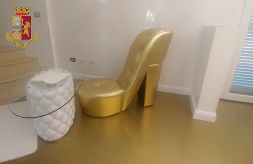 Truffe e furti agli anziani, sequestrati beni per 2 milioni di euro a un clan di sinti Truffe e furti agli anziani, sequestrati beni per 2 milioni di euro a un clan di sinti