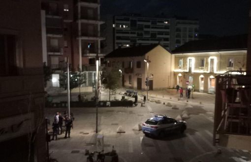 La polizia sul posto. Foto di Patrizia Alessandra Maria Gaido - Facebook La polizia sul posto. Foto di Patrizia Alessandra Maria Gaido - Facebook