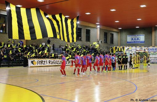 Un &quot;uragano&quot; giallonero spazza via la Rhibo Fossano:  il derby finisce 5 a 1 per l’ Elledì MyGlass Carmagnola