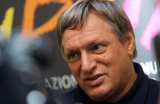 Ad Alpignano don Luigi Ciotti: “Quando sono debole, allora sono potente” Ad Alpignano don Luigi Ciotti: “Quando sono debole, allora sono potente”