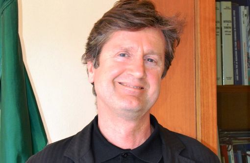 Il vicesindaco Montanari:"Con M5S al Governo spero più risorse per problemi cittadini, non per grandi opere inutili" Il vicesindaco Montanari:"Con M5S al Governo spero più risorse per problemi cittadini, non per grandi opere inutili"