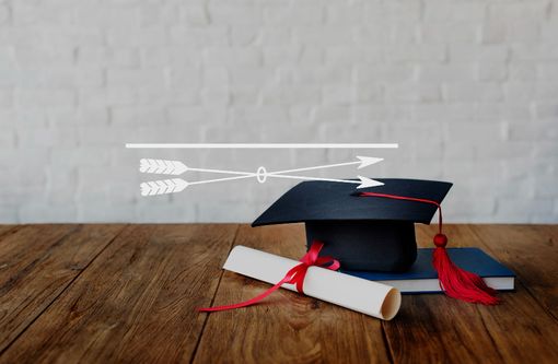 Laurea gratis, stipendio mensile durante gli anni di studio e lavoro assicurato al termine? In Italia si può.