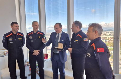 Gli astronauti di Axiom-3 ospiti al Grattacielo della Regione