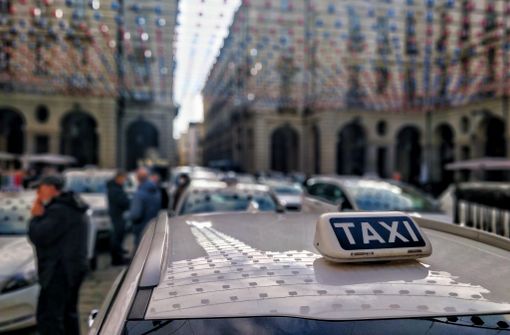 protesta taxi - foto di repertorio protesta taxi - foto di repertorio