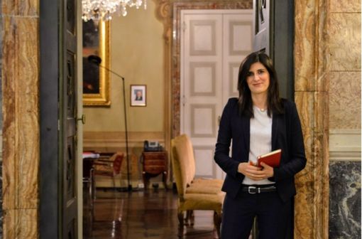 Appendino alla folla si Tav: "La mia porta è sempre aperta e sempre lo resterà" Appendino alla folla si Tav: "La mia porta è sempre aperta e sempre lo resterà"