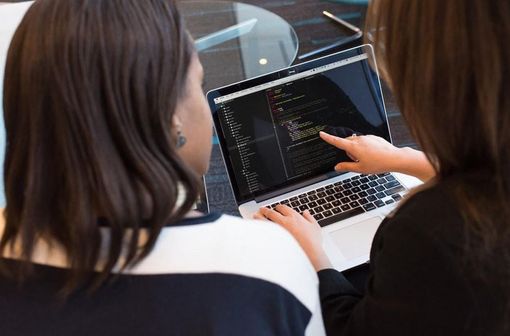 Elementi da valutare se si è alla ricerca del primo lavoro da programmatore