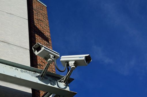 Raid vandalici nei centri anziani di via Pertengo, la 6 chiede telecamere e sistemi antifurto alla città Raid vandalici nei centri anziani di via Pertengo, la 6 chiede telecamere e sistemi antifurto alla città