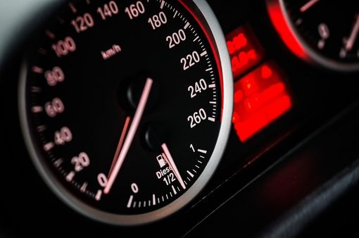 Auto e assicurazione, il ruolo determinante dell'attestato di rischio